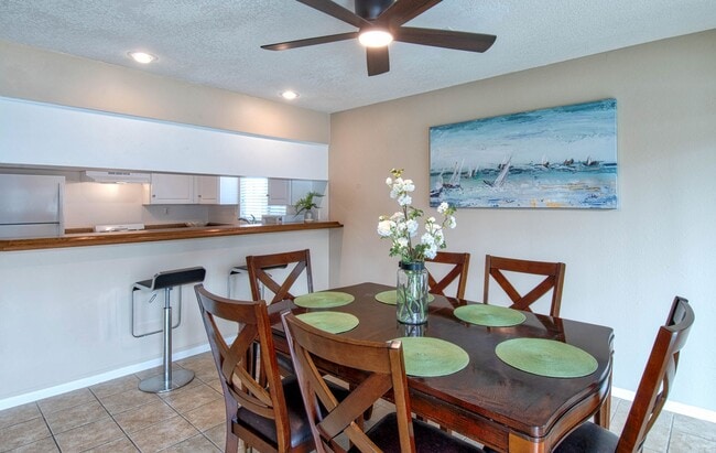 Photo - 115 36th St Unidad A