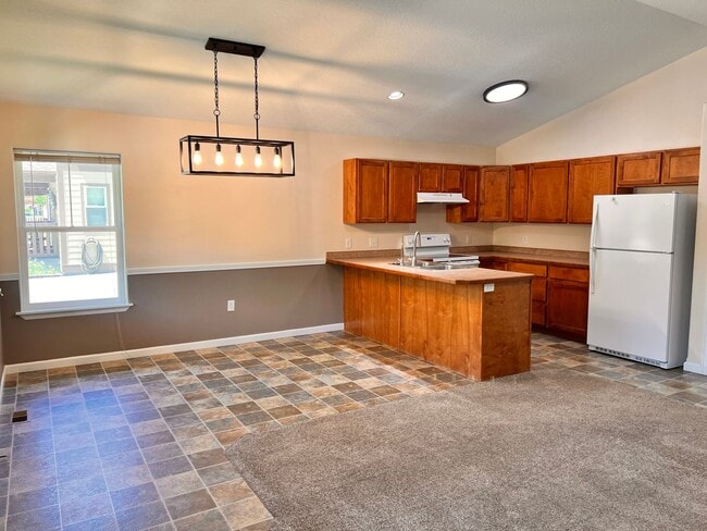 Photo - Spacious 3-bedroom, 2 bath in Lolo, MT!!