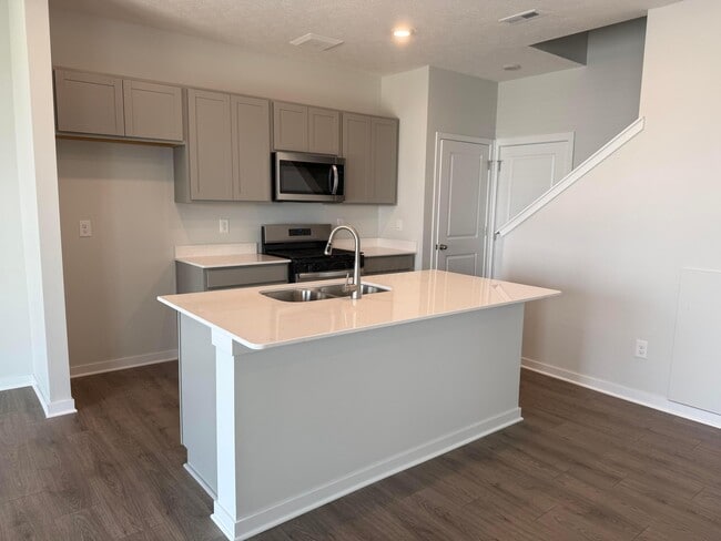 Photo - 6308 Marinelli Dr N