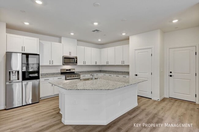 Photo - 2734 Luzzi Walk