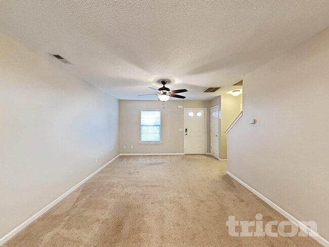 Photo - 432 Cape Jasmine Way