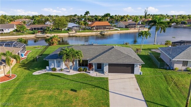 Building Photo - 2321 SE 5th Ct