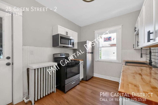 Photo - 25 Green St Unit 2