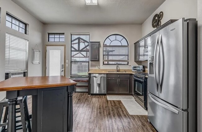 Photo - 3904 Pawnee Creek Ct