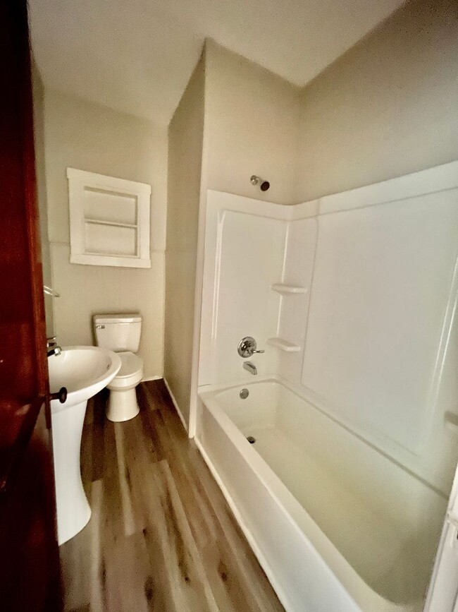 Photo - 221 W Todd St Unit 2