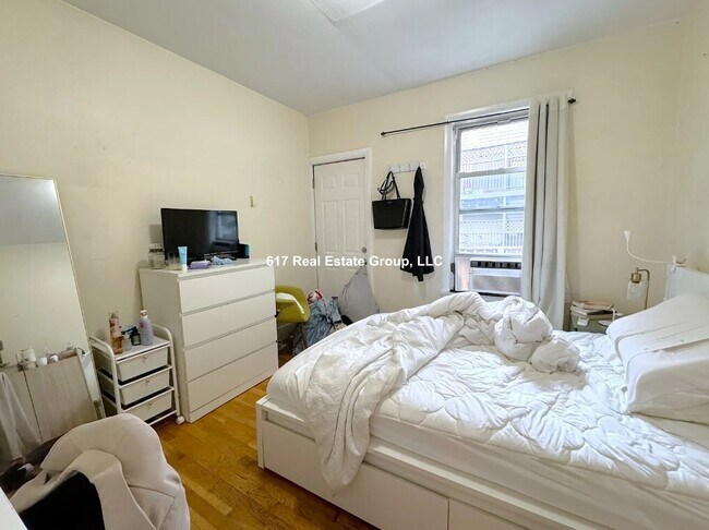 216 Freeman St Unit 2
