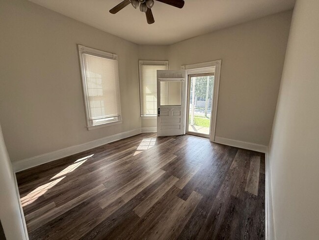 Building Photo - AVAILABLE FOR AUGUST 2025 MOVE IN!!!! Unit 1 Rental