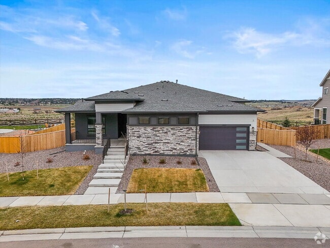 Building Photo - $7,495.00, Stunning 6 bed, 5 bath Ranch-St... Rental