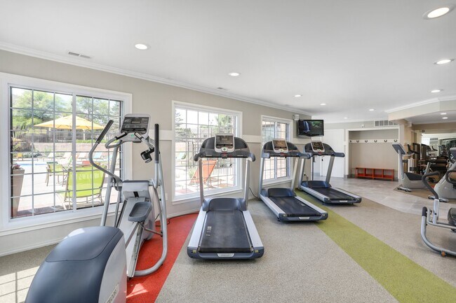 Saddle Creek Apartments