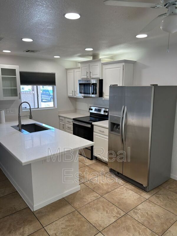 20236 N 6th Dr Unit 4