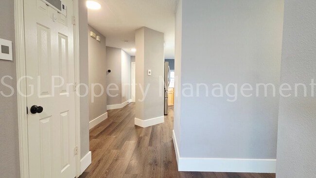 Photo - 5004 Evergreen Dr