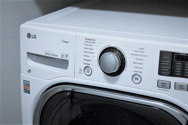 Photo - Detroit Savings Bank