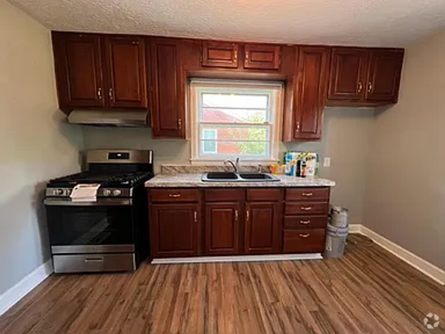Building Photo - 511 Freeman Dr Rental