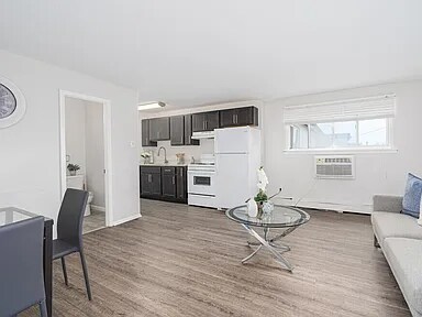 Photo - 630 W Fisher Ave Unit 1