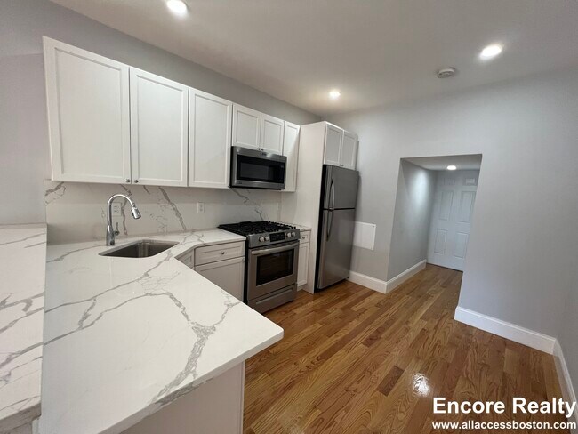 Photo - 139 Oxford St Unidad 2