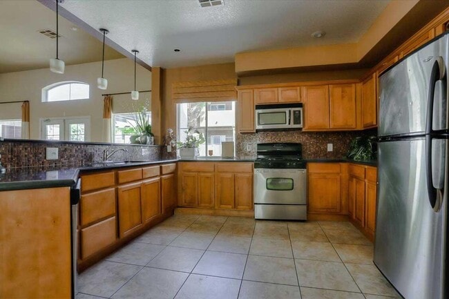 Photo - Solana Apartments