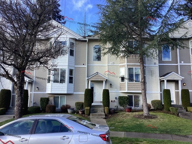 Photo - STATUS: AVAILABLE | R256 | $2595