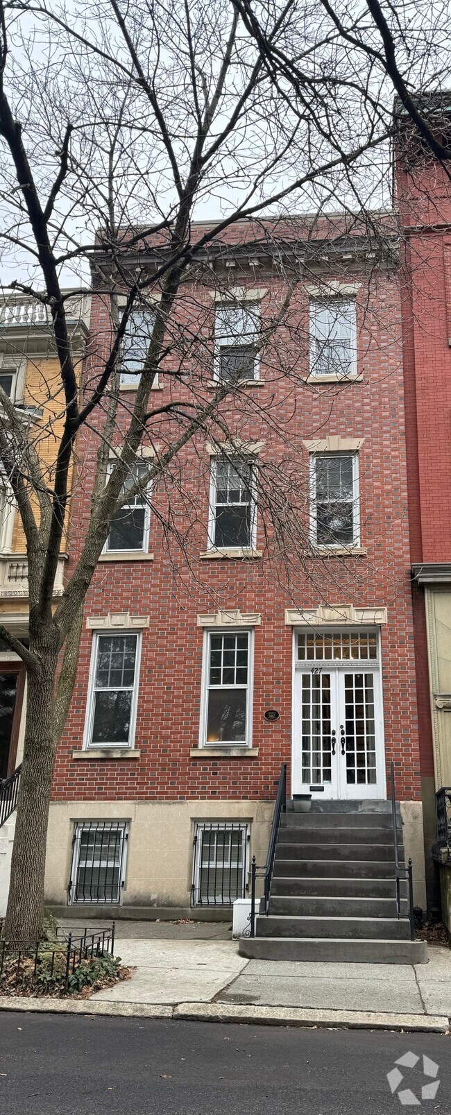 Building Photo - 427 State St Rental