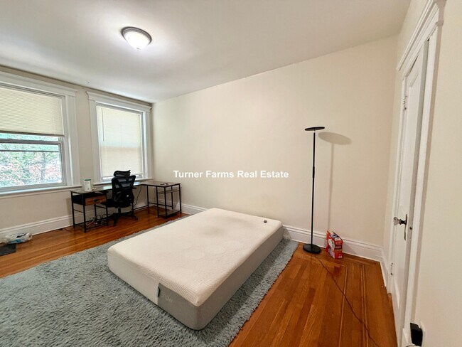 Photo - 22 Euston St Unit 5