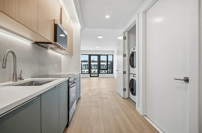 Photo - 2363 Bedford Ave Unit 707B