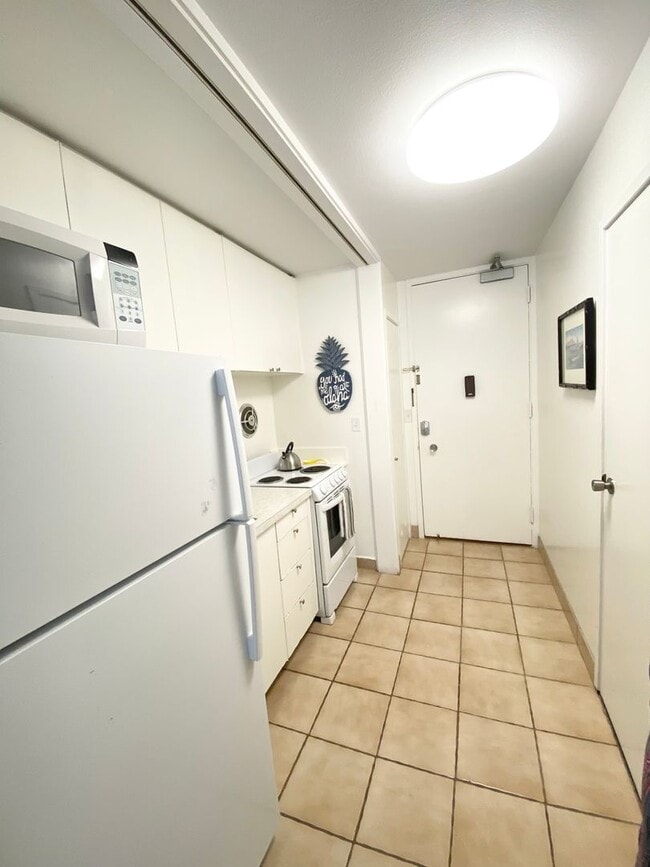 Photo - Waikiki - Ilikai Marina - Fully furnished ...