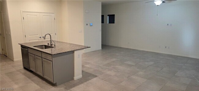 Photo - 427 Larksong Ave