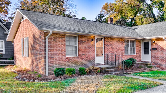 Photo - 805 Trenton St