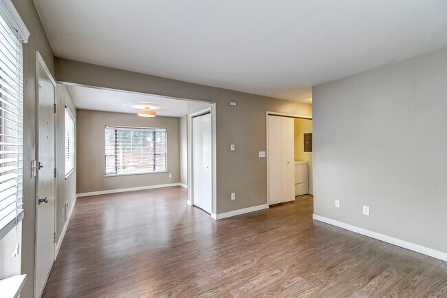 Photo - Alki 12 Apartments