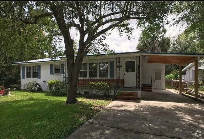 Building Photo - Cute Bungalow in the Heart of Garden City. Rental