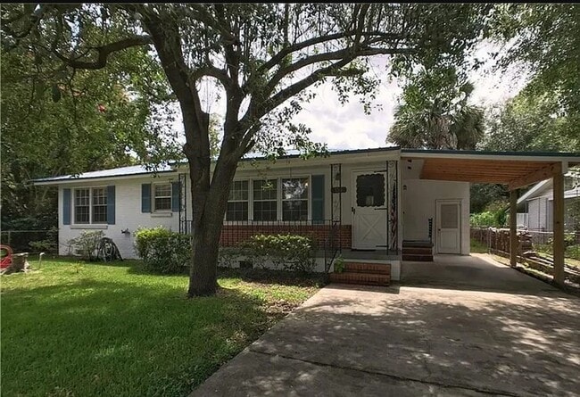 Building Photo - Cute Bungalow in the Heart of Garden City. Rental