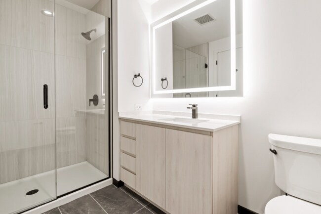 Photo - 1397 W Randolph St