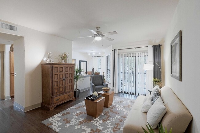 Building Photo - Broadstone Colonnade