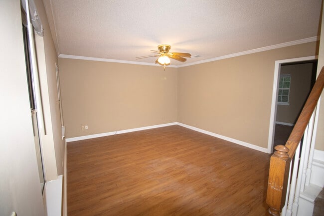 Photo - 1610 Drayton Ln