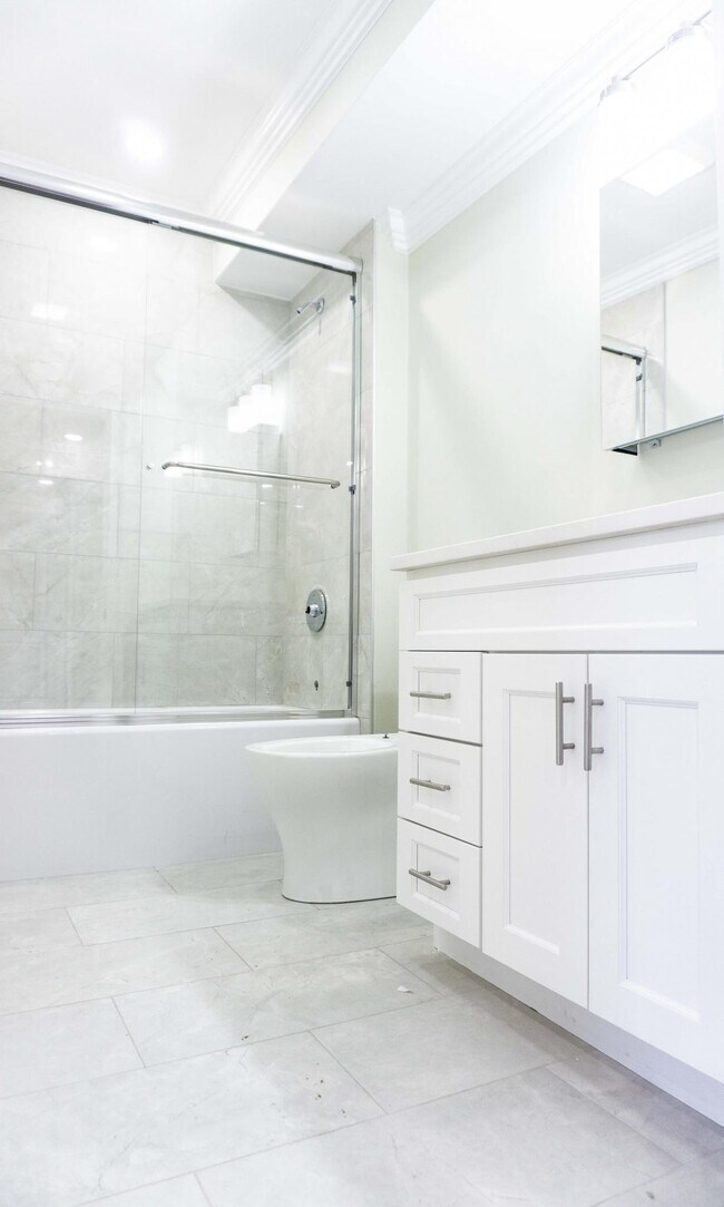 33 Merriam St Unit 2