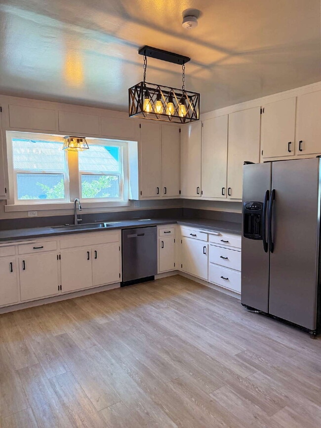 Photo - Spacious Two-Story Ranch Home Near Sonoma