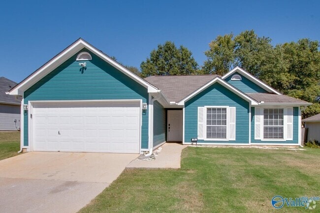 Building Photo - 210 Cypress Creek Dr Rental