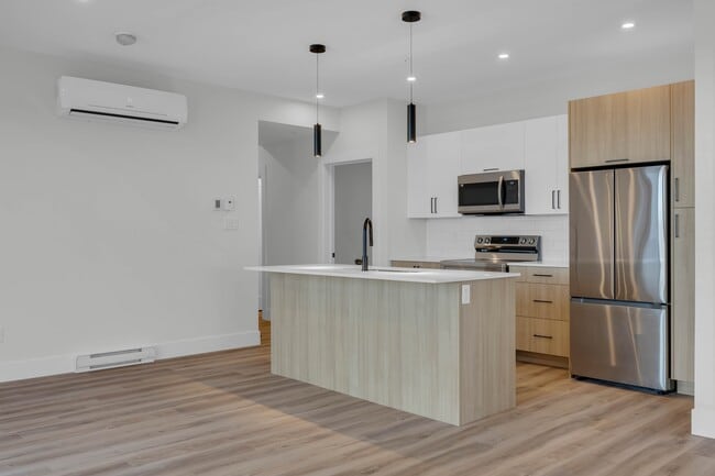 Photo - 1035 Melanson Rd Unit 616