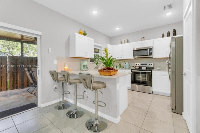 Photo - 424 NE 4th Ave