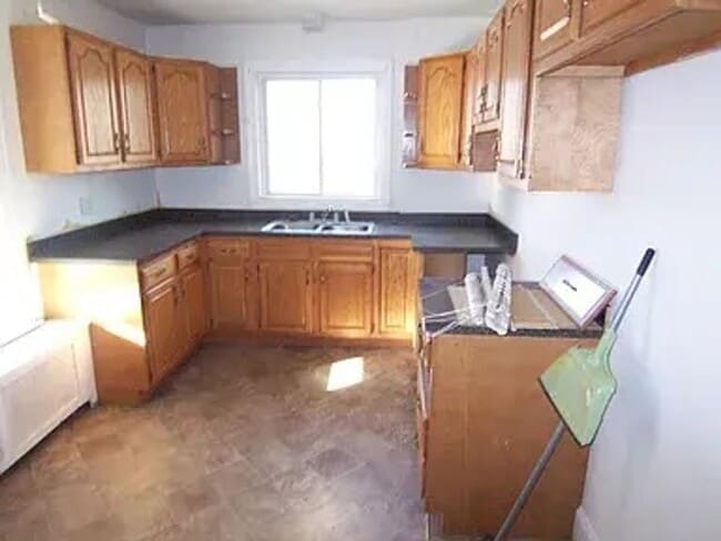 Photo - 719-721 Elmira St