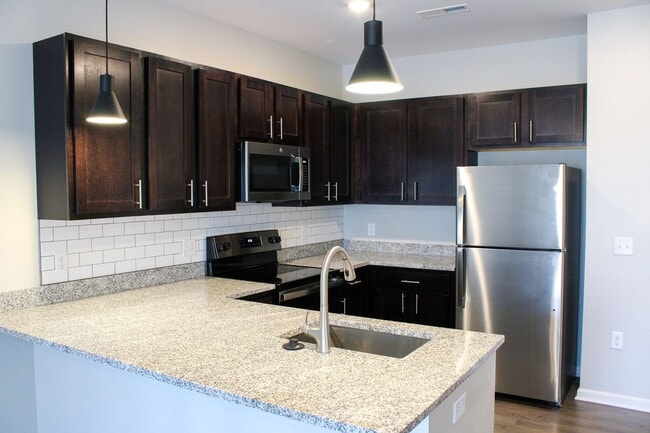 Photo - 3281 Redhawk St Unidad 07-203