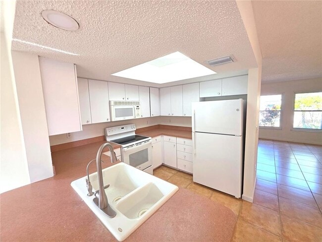 Photo - 1051 Acadia Rd