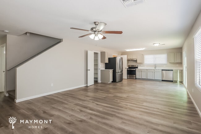 Photo - 2327 E 35th Ave