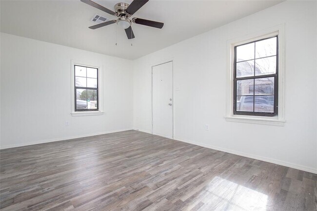 Photo - 4602 N Classen Blvd