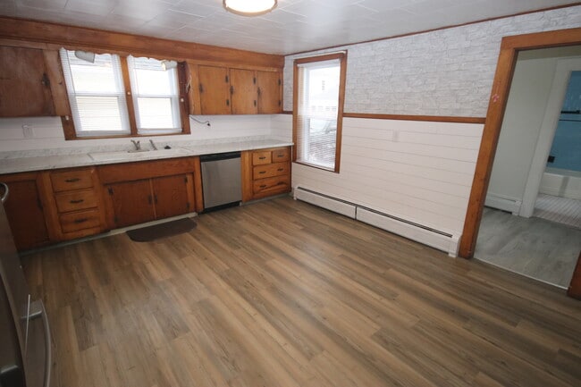 Kitchen - 2 - 43 Congregational St Unit 1