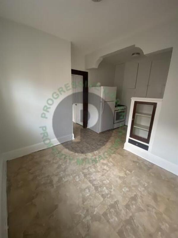 Photo - 1442 W 101st St