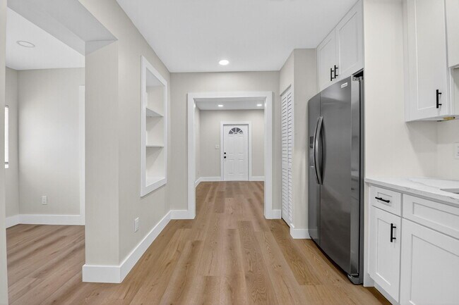 Photo - 409 47th St Unidad 3