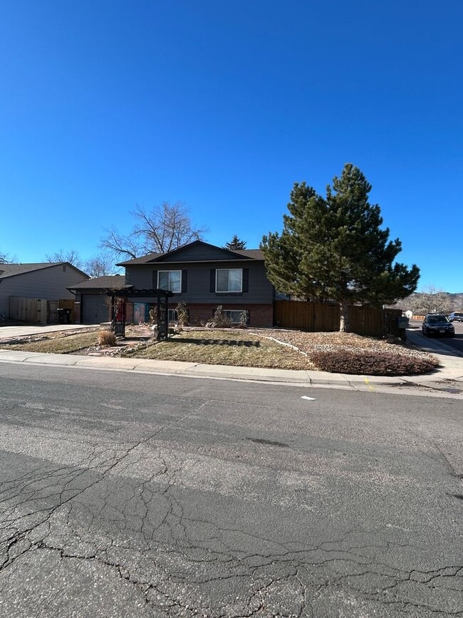 Photo - Stunning 4 BR/2 BA Morrison Home!!