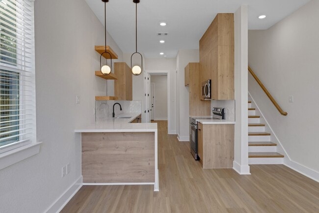 Photo - 7962 Ethel St