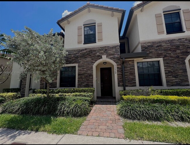 Photo - 11555 SW 248th Ln Townhome