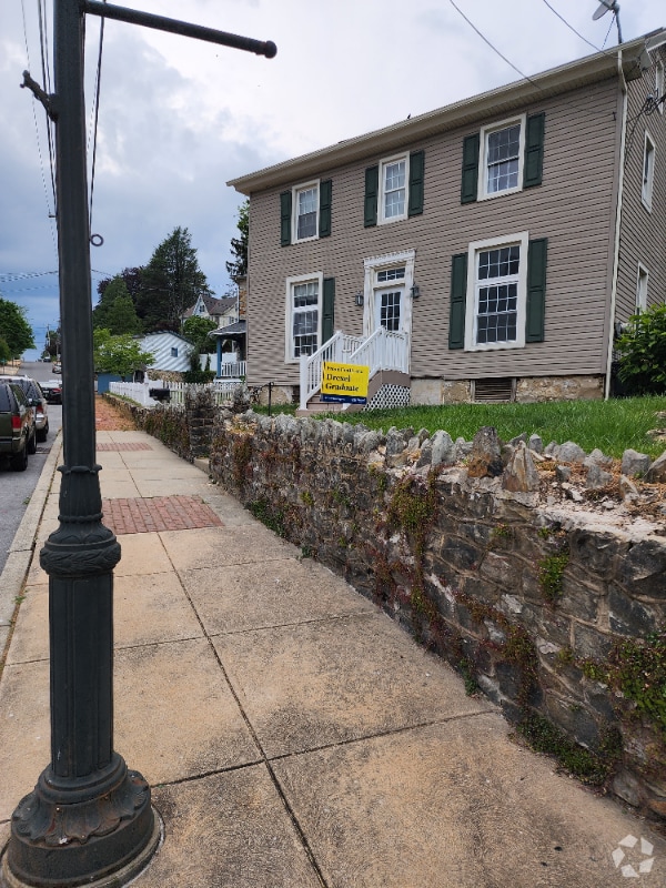 Building Photo - 309 Strasburg Ave Rental